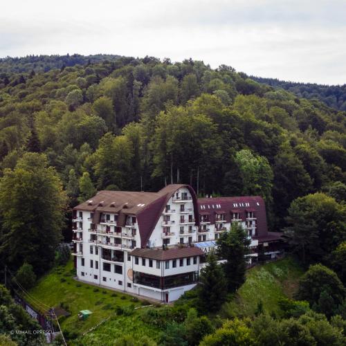 . Hotel Valea cu Pesti
