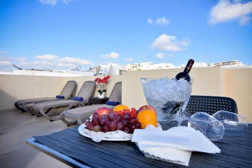 Piscina, Blubay Apartments in Sliema