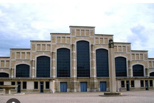 APPARTEMENT ENTIER PROCHE DE LYON hypercentre