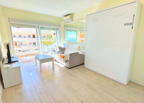  Great studio on the Beachfront in the Center of Marbella in Marbella