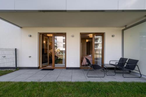 Apartment with Terrace image 3