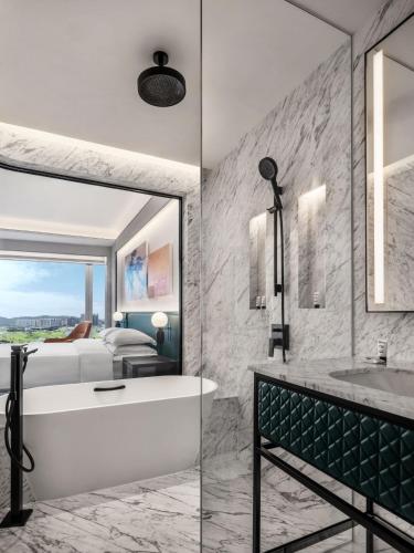 room detail thumbnail 2