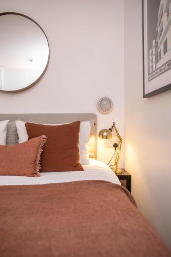 The Luxury Inn - image 7