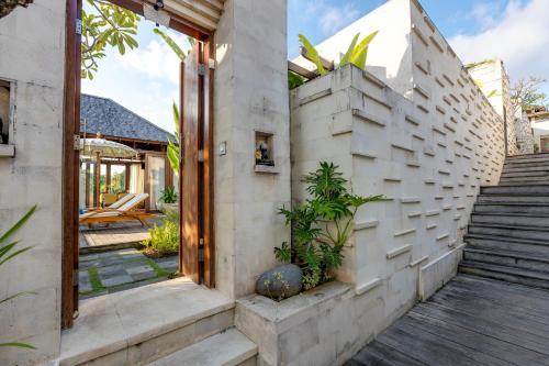 Sunset View Beachfront 2 Br Villa in Seminyak