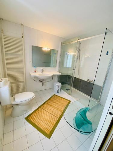 Economy Double Room with Shared Bathroom