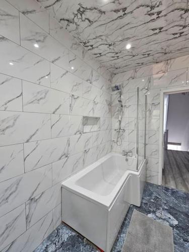 LUXE Villa Near NEC, BHX & Train, Birmingham (fotografie 6)