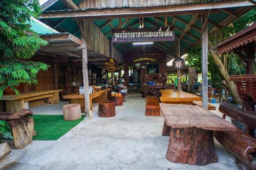 Suk Sabai Homestay - 주방