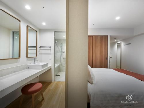 Premium Double Room (1 Adults) - Non-Smoking room in Daiwa Roynet Hotel NAHA-OMOROMACHI PREMIER