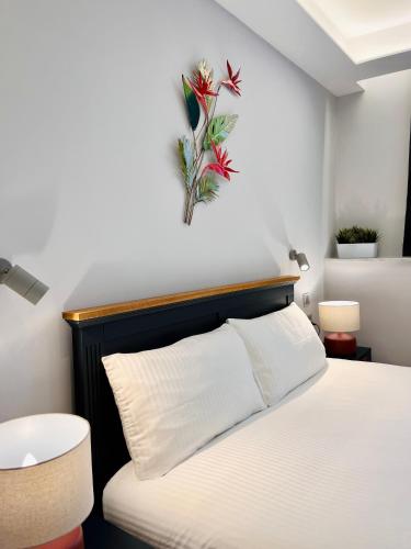 Sliema 8 Bedroom House with Pool