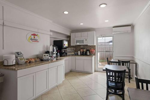 Comida y bebida, Super 8 By Wyndham Harbison/Parkridge Hospital in Columbia (SC)