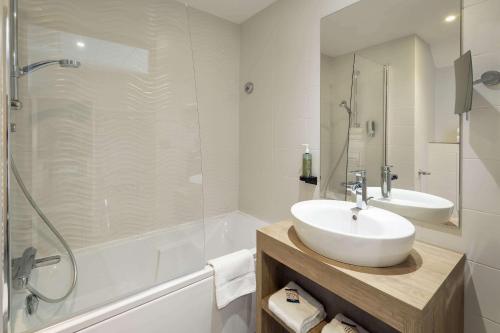 Kyriad Prestige Saint Nazaire - image 8