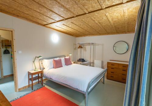 Y Caban - Cosy Cabin in Pembrokeshire