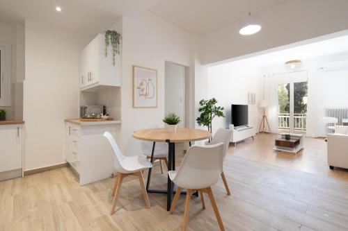 City Chic Apartment with Park View, Ateny