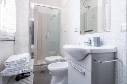 HT SUNNY1 bedroom Apartment by the Vatican, Rzym (zdjęcie 3)