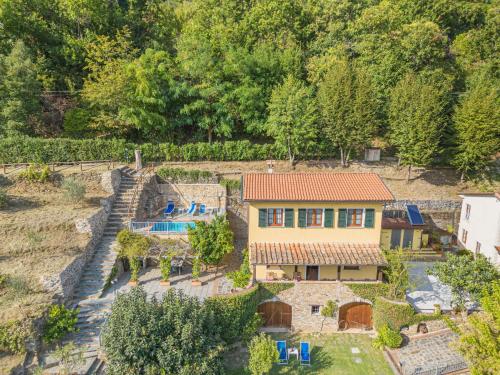  Holiday Home L´Aia by Interhome in Seravezza