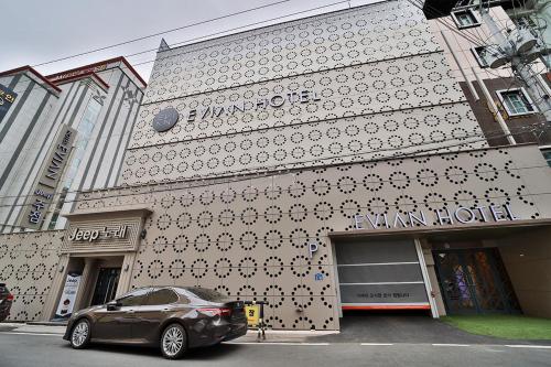 B&B Gyeongsan-si - Evian Hotel - Bed and Breakfast Gyeongsan-si