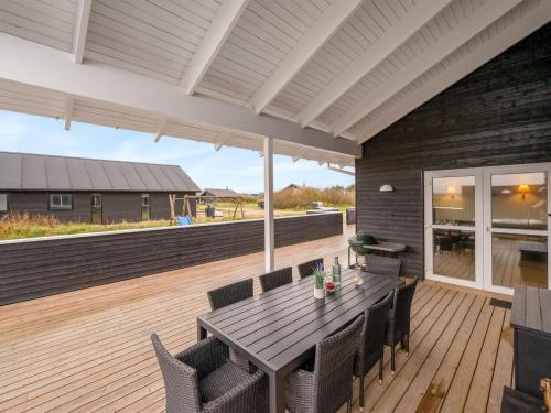 Holiday Home Markku - 400m from the sea in Western Jutland by Interhome