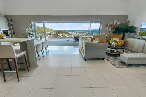4 bedroom Villa La Casa del Jefe with Private pool in 마리고트