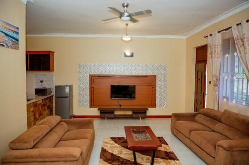 R & R FURNISHED APPARTMENT AKRIGHT CITY BWEBAJJA