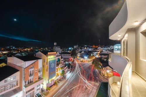 TTR Central Apart Hotel near Domaine de Marie Church