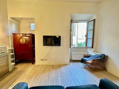 Near Ponte Vecchio: central luxury flat 3