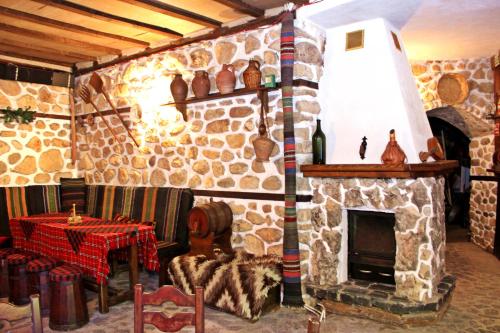 Melnik Pyramids Guesthouse