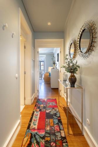 One-Bedroom Apartment image 10
