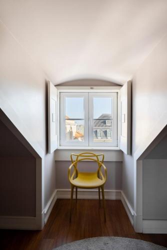 Family Two-Bedroom Apartment image 10