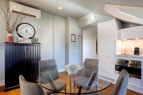 Chiado Camões Apartments | Lisbon Best Apartments - image 5