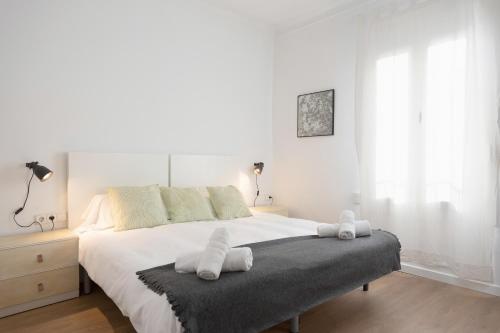 Lodging Lepant 3 bedroom apartment 300 meters de Sagrada Familia