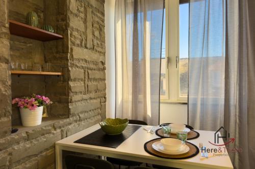  Beaches 1 min away - Free WiFi - Smart TV - AC in Albisola Superiore