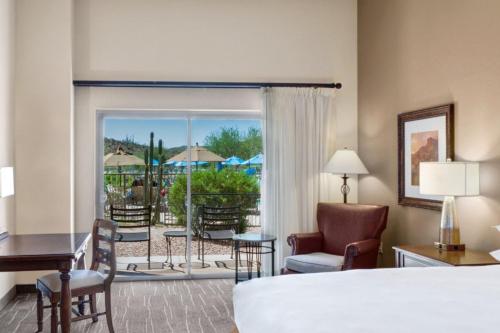 King Room with Patio and Pool View - Poolside