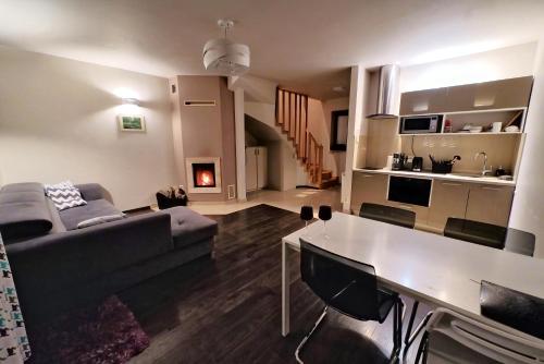 Poduszka Apartamenty pod Łysicą - image 10