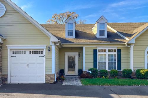 Creekside --- 55 Tributary Lane