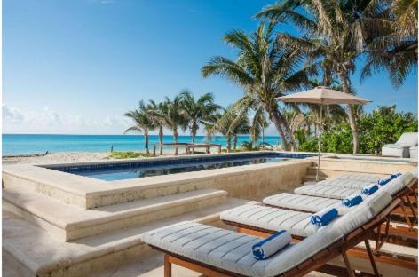 Casa de Playa- transportation & cooks included!