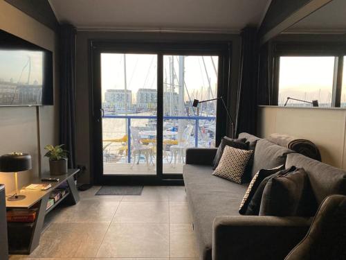Seascape - Floating Home at Brighton Marina with free Parking, Brighton & Hove (foto 9)