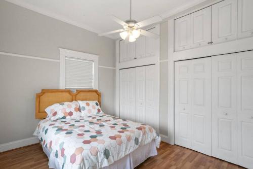 The Bays Best Bungalow in Tampa, USA