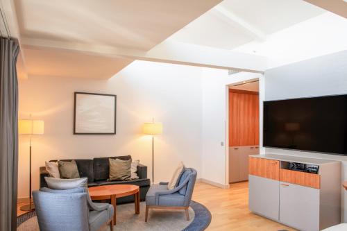 Hilton Cologne - image 10