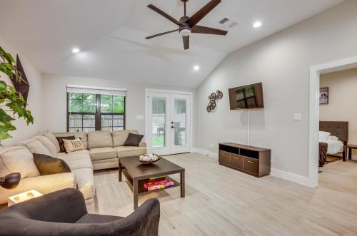 Montgomery Home with Patio and Grill Near Lake Conroe in Montgomery, USA