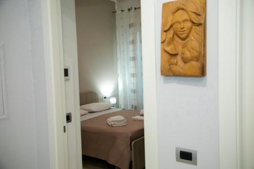 Double Room with Private External Bathroom image 3
