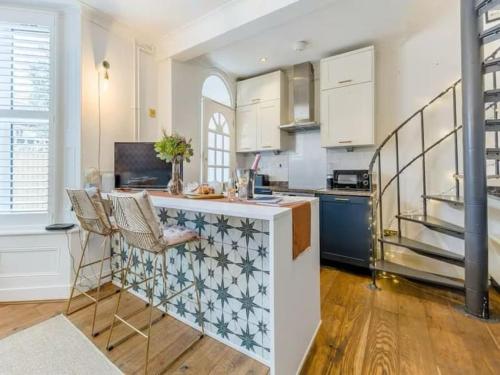 The Railway Cottage - Stylish & Dreamy Home in the Heart of Whitstable