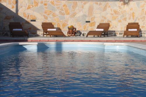 Lovely holiday home with private pool Fjaka, Zadar region