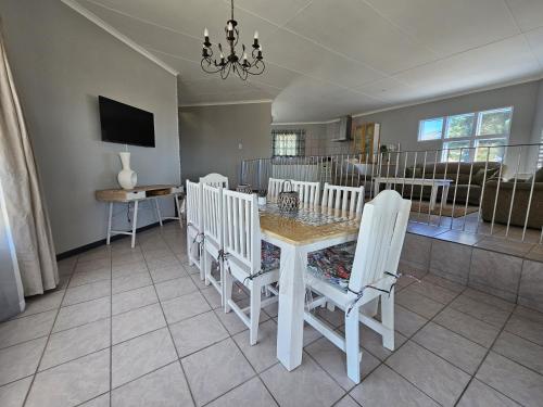 Comoditats, The Dutch Corner house in Myburgh Park