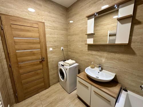 Standard Apartment image 5