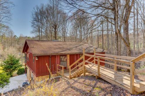 Wild Creek Cabin in Mineral Bluff, USA