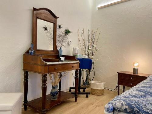 1912 - Blue Room - old town, Locarno (Foto 7)