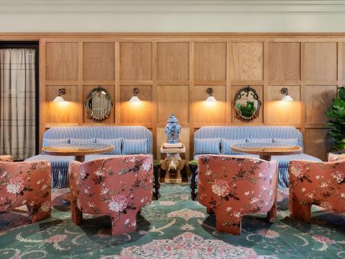 Lobby, Palihouse Hyde Park Village in West Tampa