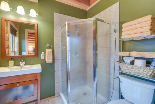 Modern Log Cabin with Rec Room, Steps to Lake! Modern Log Cabin with Rec Room, Steps to Lake!