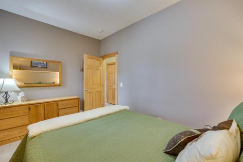 Modern Log Cabin with Rec Room, Steps to Lake! Modern Log Cabin with Rec Room, Steps to Lake!