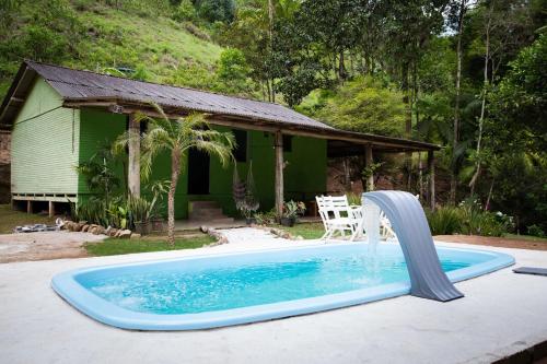 Casa de Campo com piscina em Marechal Floriano ES